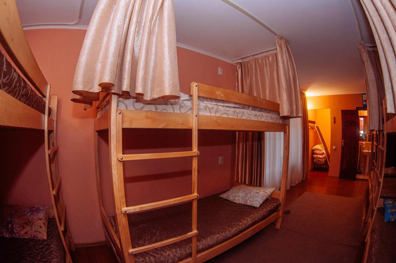 Leo Hostel Chernihiv Luaran gambar